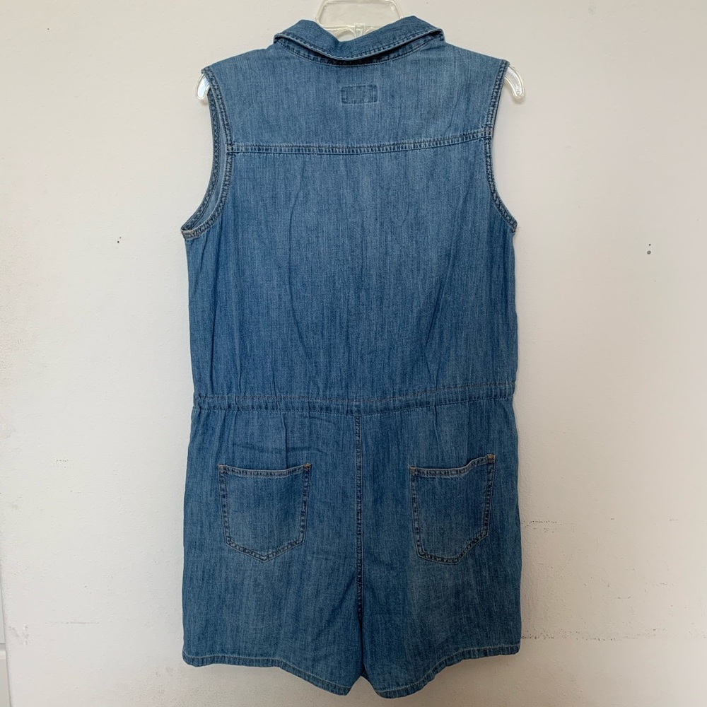 Denim Buttoned Romper - Picture 2 of 3